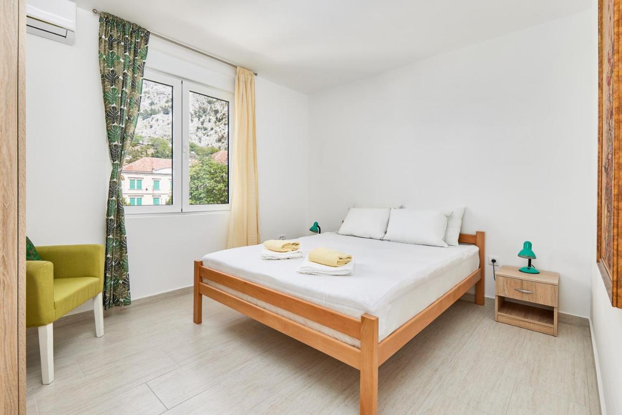 Apartment Pavle Котор Екстериор снимка