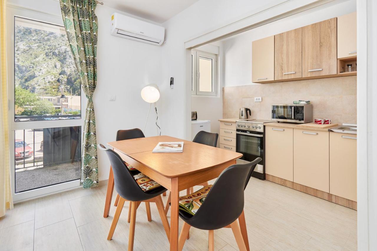 Apartment Pavle Котор Екстериор снимка