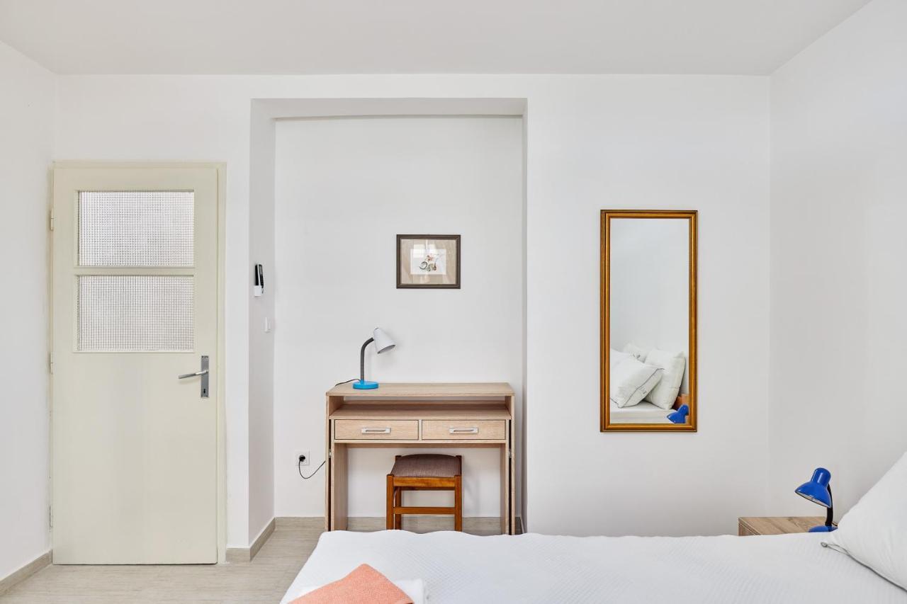 Apartment Pavle Котор Екстериор снимка